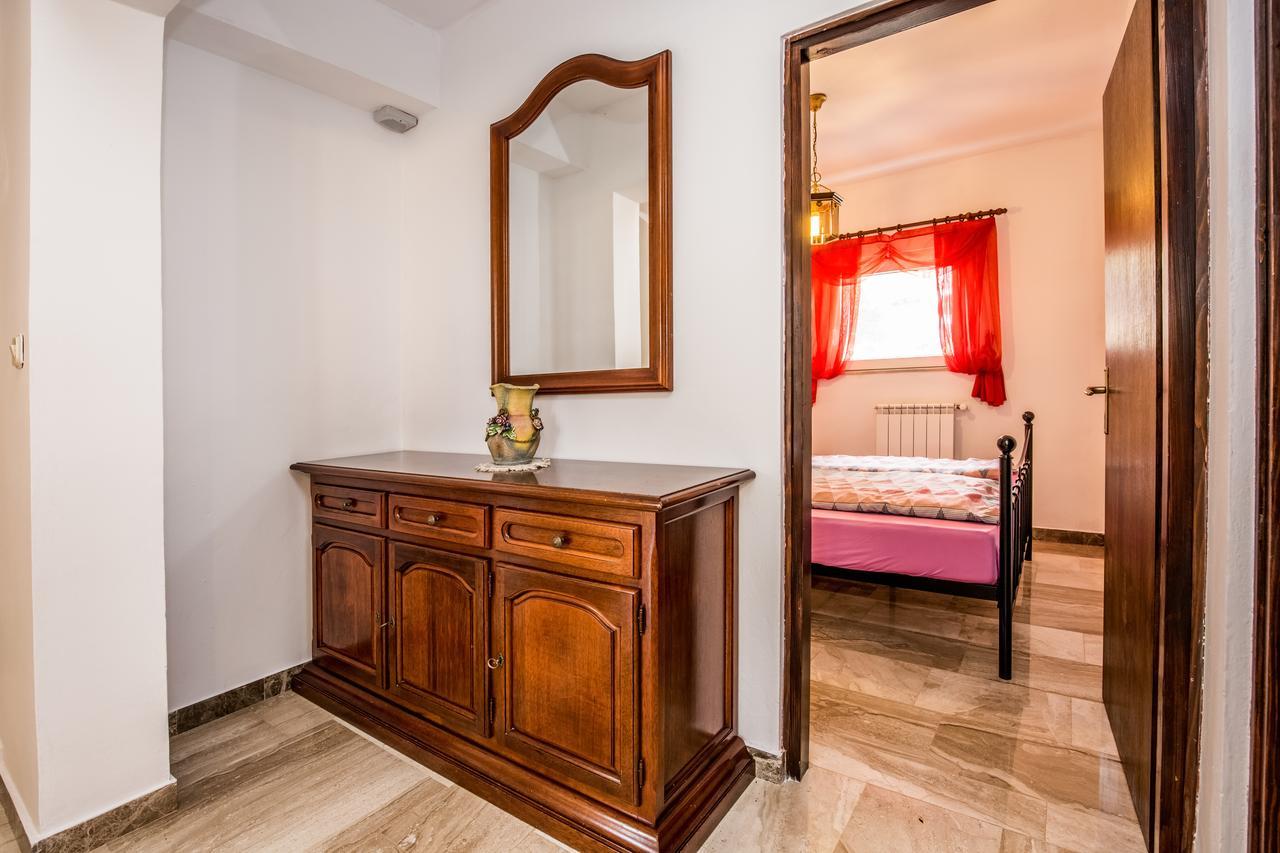 Apartment Carolina Ližnjan Extérieur photo