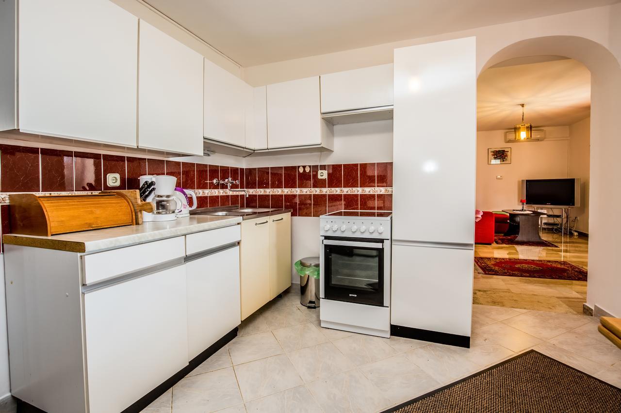Apartment Carolina Ližnjan Extérieur photo